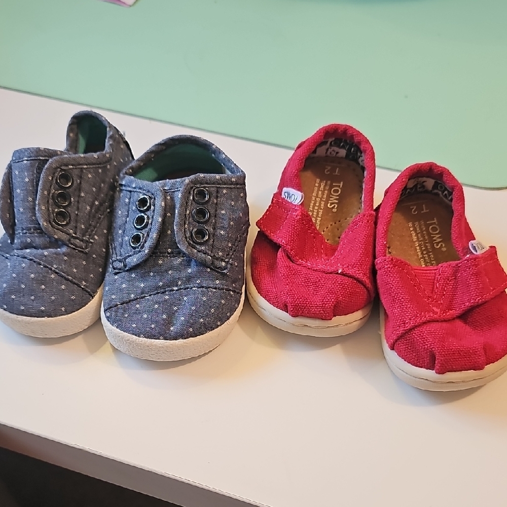 TOMS Kids Canvas Slip-On Shoes in Red and Navy Polka Dot